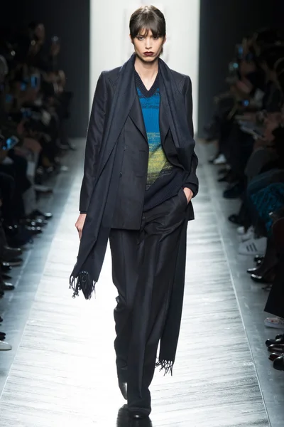 Look 2